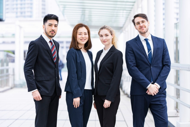 team of foreign workers 